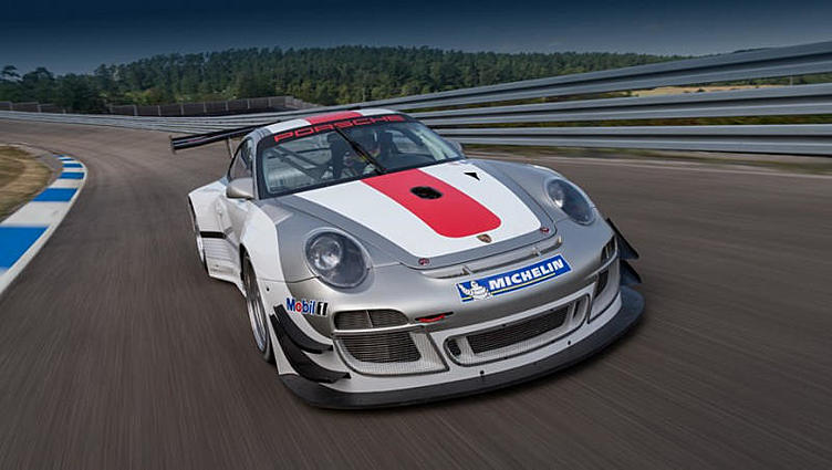 Немцы обновили гоночную модель Porsche 911 GT3 R Немцы обновили гоночную модель Porsche 911 GT3 R
