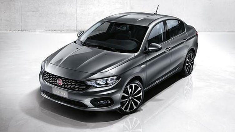 Fiat представил седан гольф-класса на выставке в Дубае Fiat представил седан гольф-класса на выставке в Дубае