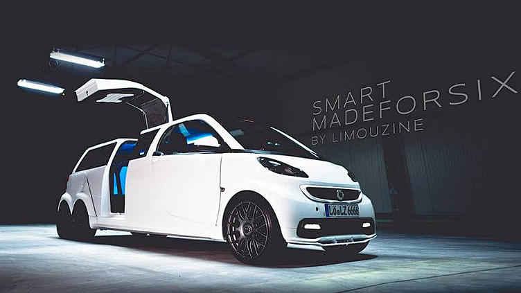 Немцы превратили Smart в шестиколесный лимузин Немцы превратили Smart в шестиколесный лимузин