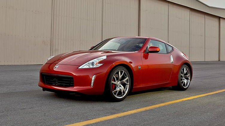 Спорткар Nissan 370Z станет кроссовером Спорткар Nissan 370Z станет кроссовером