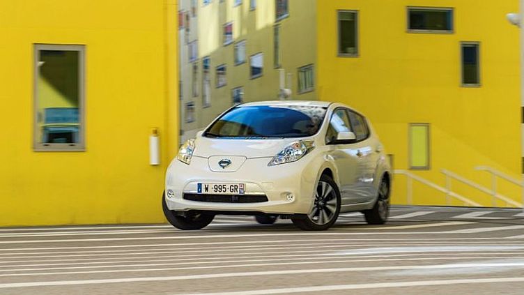 Nissan построит маленький электрокар Nissan построит маленький электрокар