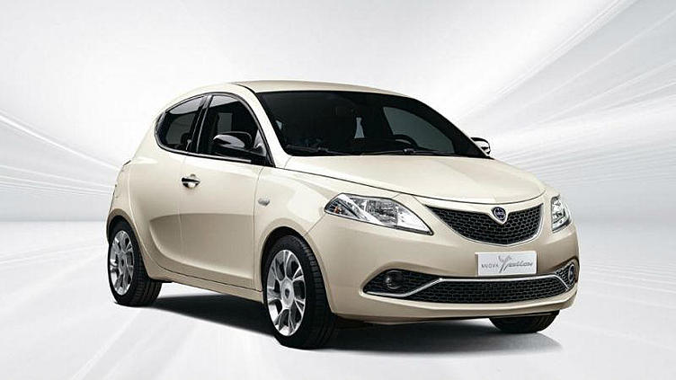 Компания Lancia обновила хэтчбек Ypsilon