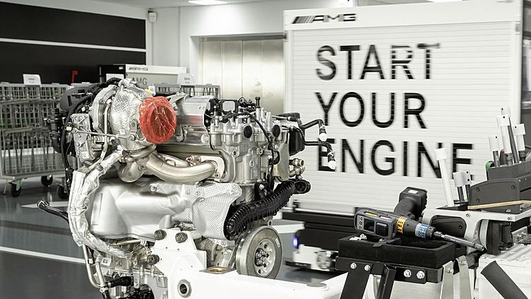 Mercedes-AMG представил самый мощный в мире четырехцилиндровый мотор