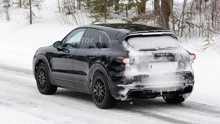 Аэродинамика нового Porsche Cayenne будет активной Аэродинамика нового Porsche Cayenne будет активной