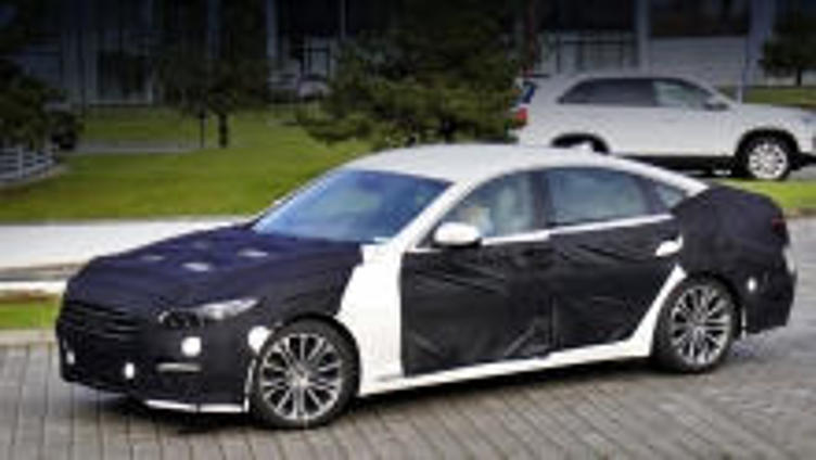 Корейцы готовят к дебюту новый седан Hyundai Genesis Корейцы готовят к дебюту новый седан Hyundai Genesis