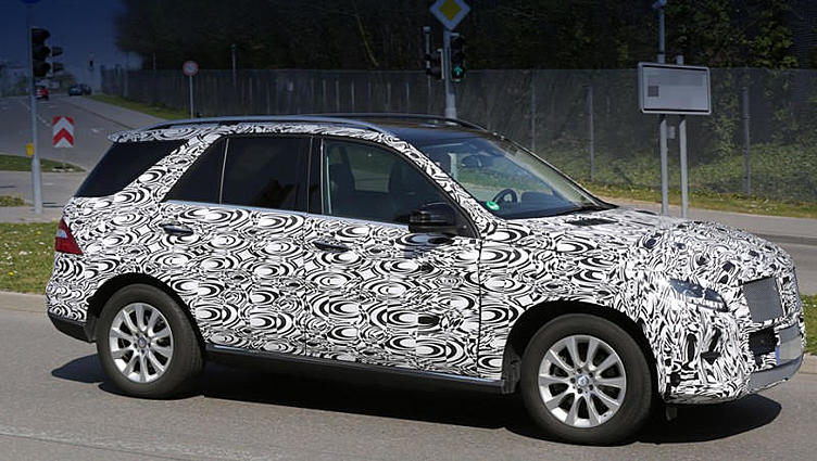 Обновлённый кроссовер Mercedes ML покажут через полгода Обновлённый кроссовер Mercedes ML покажут через полгода