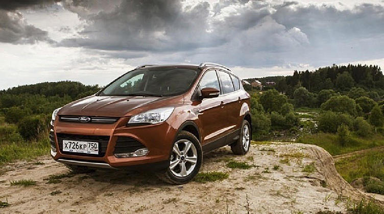 Ford Kuga хотят записать в роскошные кроссоверы