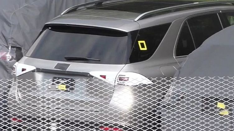 Mercedes-Benz GLE нового поколения - первые фотографии Mercedes-Benz GLE нового поколения - первые фотографии