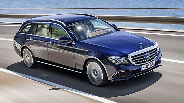 «Мерседес» оставил новому универсалу E-Class кресла в багажнике «Мерседес» оставил новому универсалу E-Class кресла в багажнике