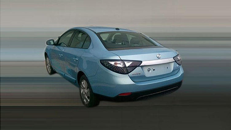 Электрокар Renault для Китая сфотографировали без камуфляжа Электрокар Renault для Китая сфотографировали без камуфляжа