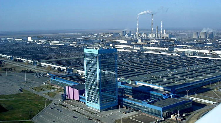 АВТОВАЗ открыл первый автосалон Lada в Крыму