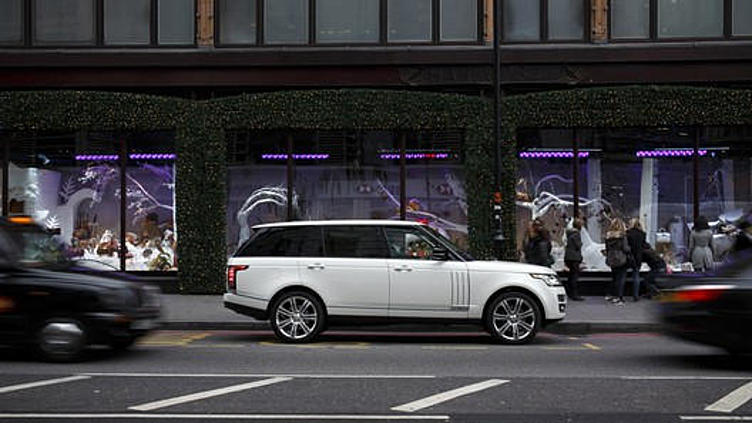 Land Rover построил супер-внедорожник для английской королевы Land Rover построил супер-внедорожник для английской королевы