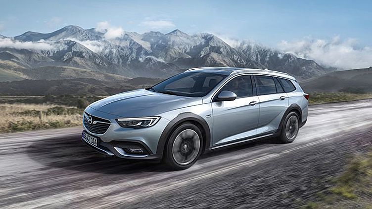 Универсал Opel Insignia нового поколения сделали вседорожным Универсал Opel Insignia нового поколения сделали вседорожным