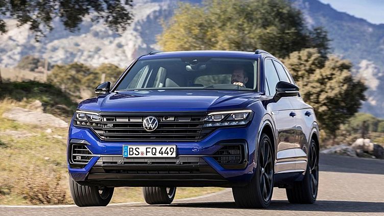 Самый мощный Volkswagen Touareg R оказался гибридом Самый мощный Volkswagen Touareg R оказался гибридом