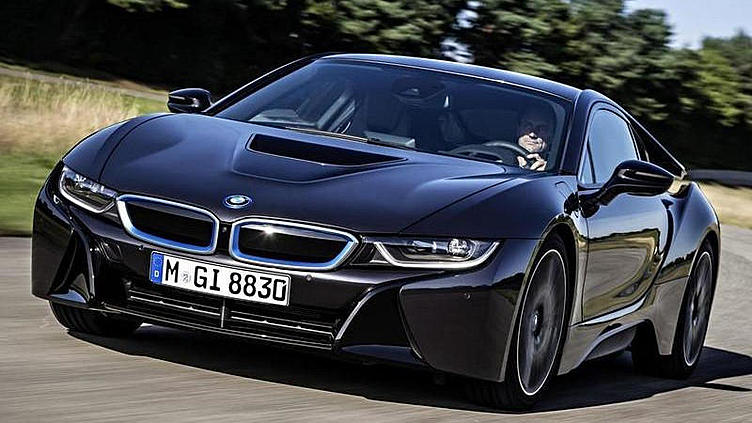 Экологичный спорткар BMW i8 стал еще экономичнее Экологичный спорткар BMW i8 стал еще экономичнее