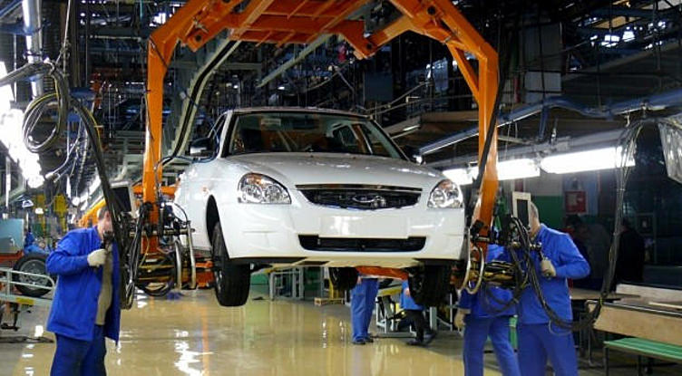 АВТОВАЗ в марте увеличил производство на 12,3%
