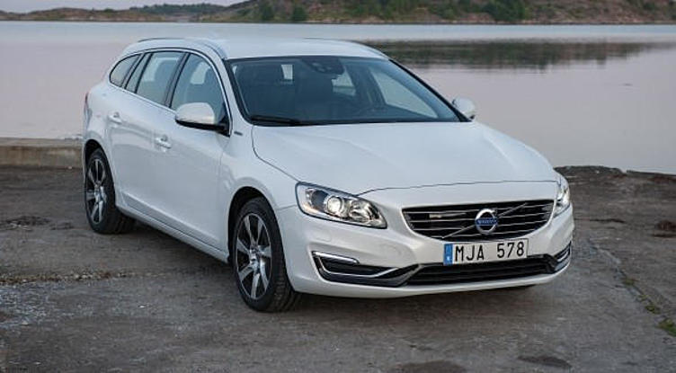 Volvo V60 Plug-in Hybrid выходит на российский рынок