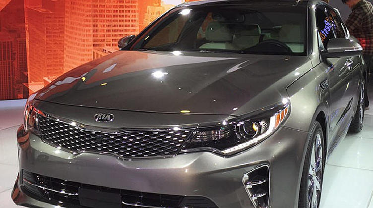 Новой Kia Optima прописали новый мотор и трансмиссию Новой Kia Optima прописали новый мотор и трансмиссию
