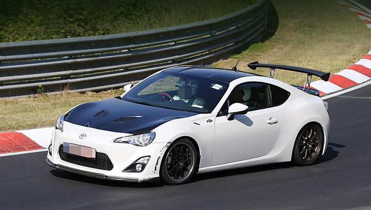 Компания Toyota выпустит облегчённую версию купе GT86