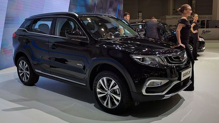 Geely привезла в Росиию свой первый кроссовер Geely привезла в Росиию свой первый кроссовер