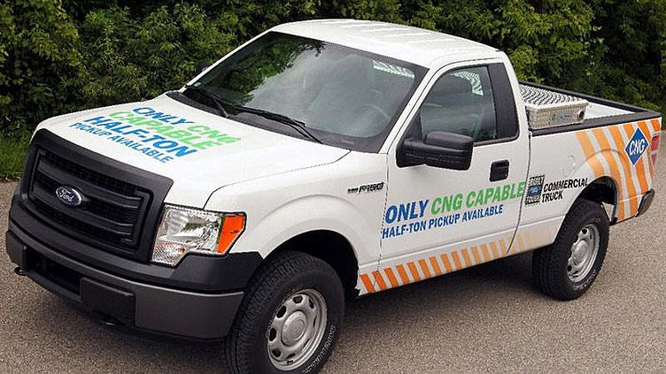 Самый популярный пикап Ford F-150 стал газовым