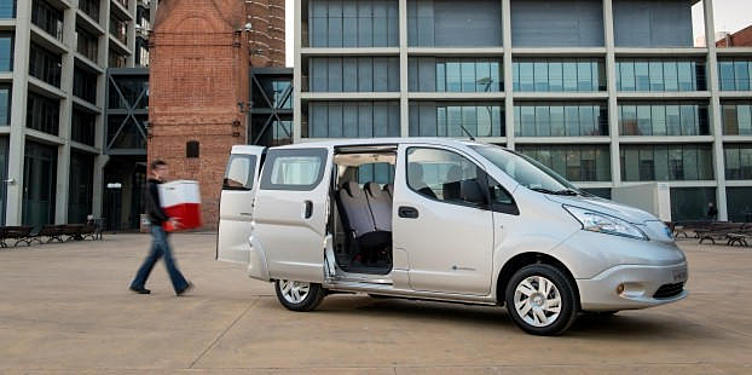 Nissan начал производство коммерческого электромобиля e-NV200