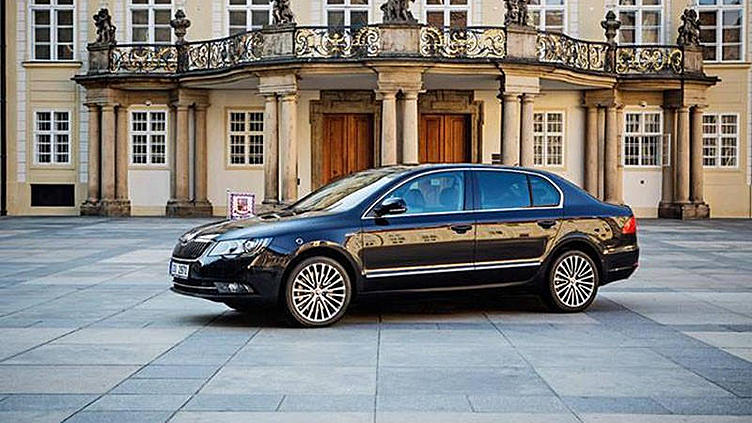 Skoda обеспечила президента Чехии новым лимузином Skoda обеспечила президента Чехии новым лимузином
