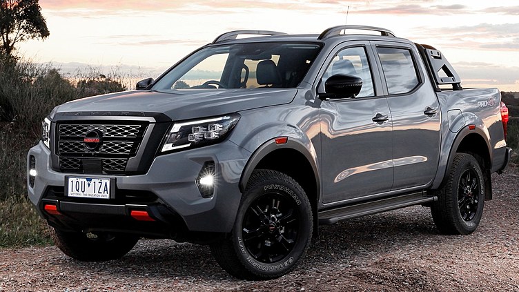 Nissan представил обновленный пикап Navara Nissan представил обновленный пикап Navara