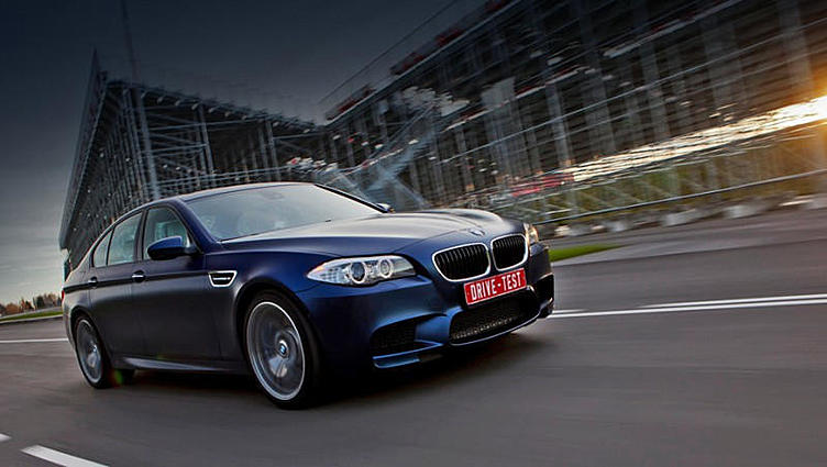 Спортивный седан BMW M5 получит заряд мощности Спортивный седан BMW M5 получит заряд мощности