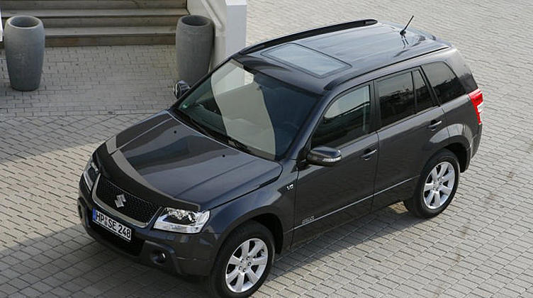 Suzuki представляет в России спецверсию Grand Vitara Suzuki представляет в России спецверсию Grand Vitara