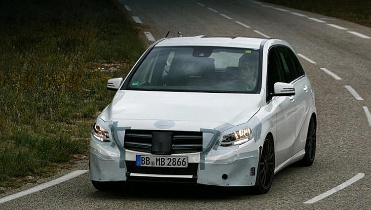 Компактвэн Mercedes B-класса начали готовить к обновлению Компактвэн Mercedes B-класса начали готовить к обновлению