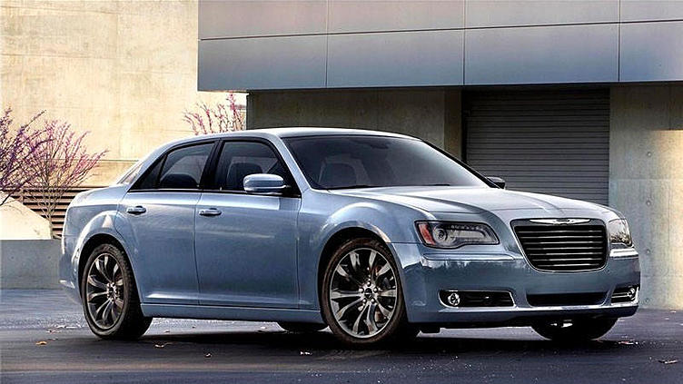 Chrysler обновил седан 300S к автосалону в Лос-Анджелесе Chrysler обновил седан 300S к автосалону в Лос-Анджелесе