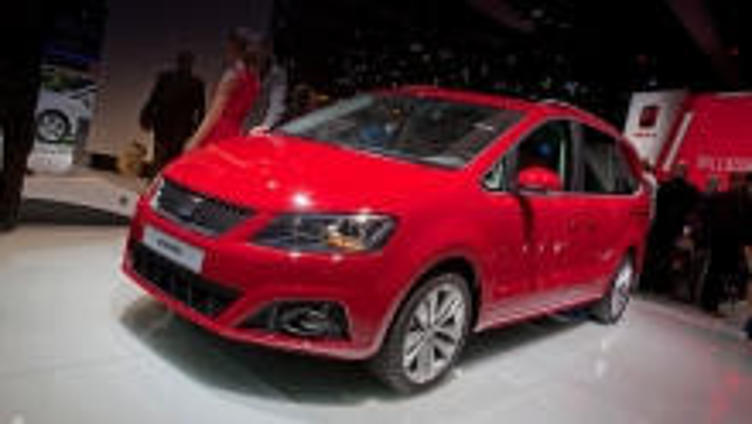 Российским семьям предложат пятидверку SEAT Alhambra