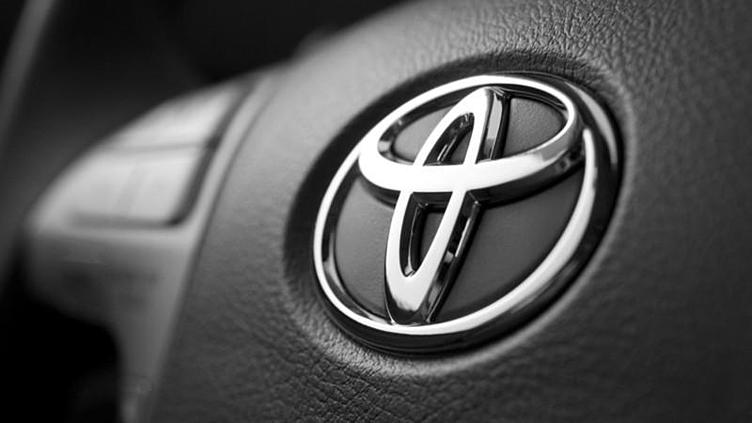 Toyota хочет продать в 2013 году почти 10 млн машин