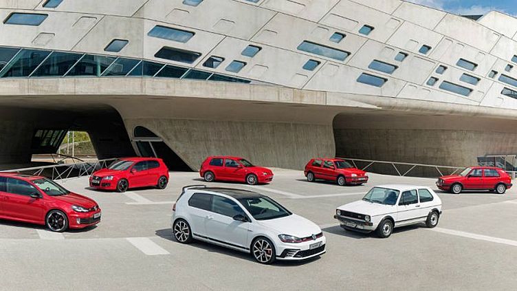 Volkswagen подтвердил 310-сильный Golf GTI Volkswagen подтвердил 310-сильный Golf GTI