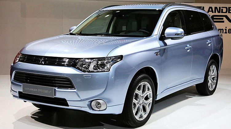 Гибридный Mitsubishi Outlander сертифицирован для использования в России Гибридный Mitsubishi Outlander сертифицирован для использования в России