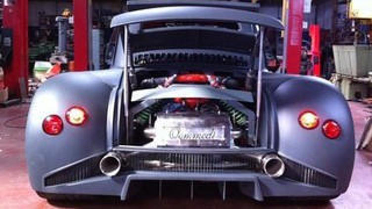 Раритетный Fiat 500 получил мотор V12 от Lamborghini Раритетный Fiat 500 получил мотор V12 от Lamborghini