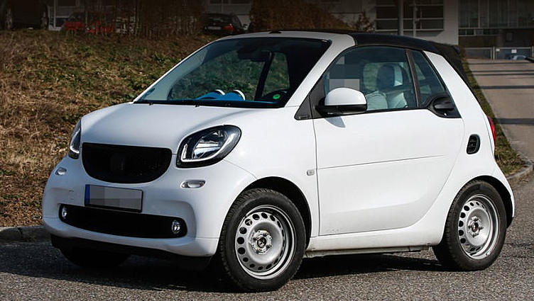 Малыш Smart ForTwo Cabrio будет представлен осенью