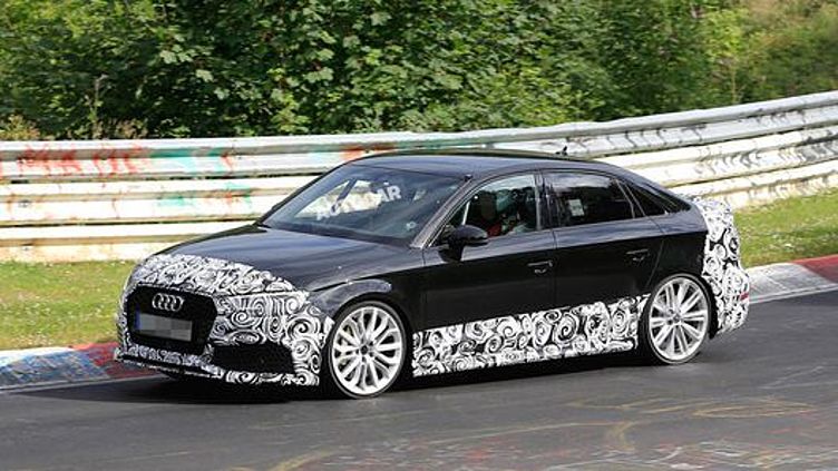 Хот-хэтч Audi RS 3 превратится в седан Хот-хэтч Audi RS 3 превратится в седан