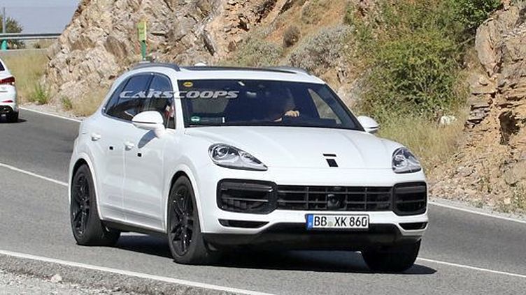 Серийный Porsche Cayenne нового поколения замечен на тестах