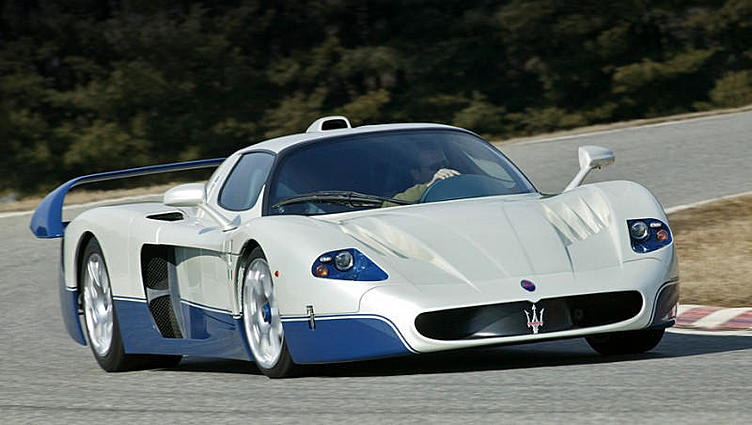 Фирма Maserati не будет строить свою версию суперкара LaFerrari Фирма Maserati не будет строить свою версию суперкара LaFerrari