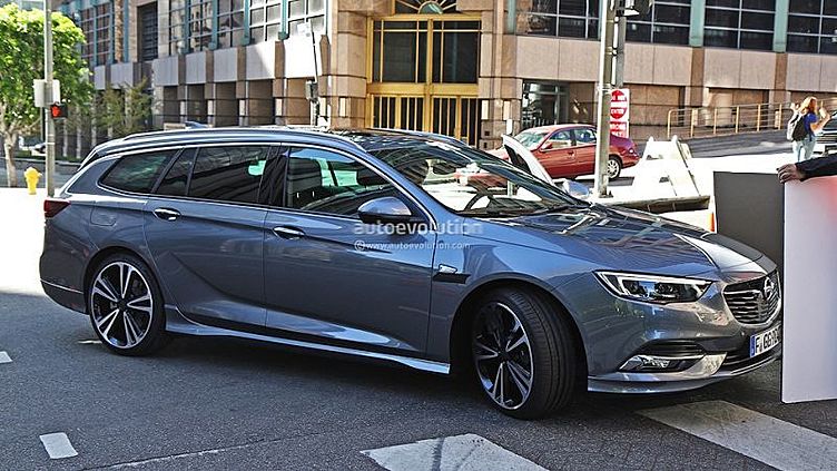 Внешность нового Opel Insignia перестала быть секретом Внешность нового Opel Insignia перестала быть секретом
