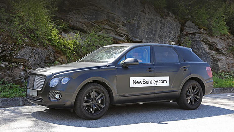 Предсерийный кроссовер Bentley впервые попался в объектив Предсерийный кроссовер Bentley впервые попался в объектив