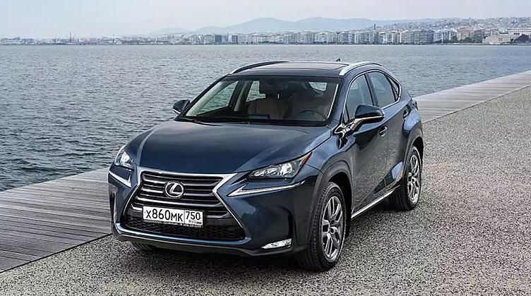 Lexus объявил специальные цены на свои модели