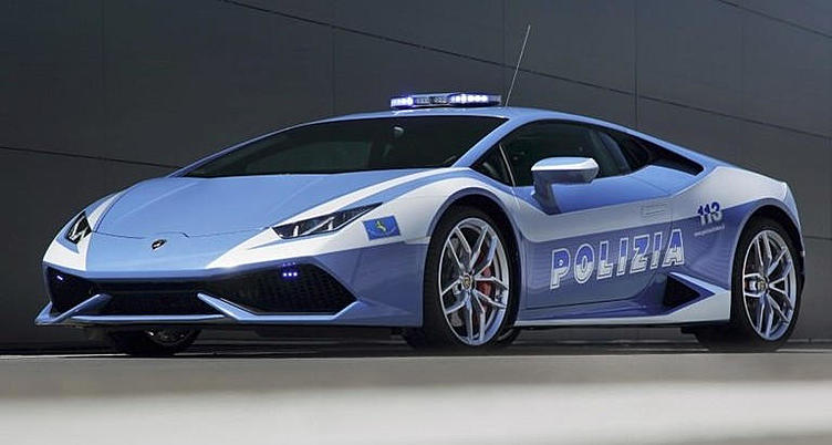 Lamborghini Huracan поступил на службу в итальянскую полицию Lamborghini Huracan поступил на службу в итальянскую полицию