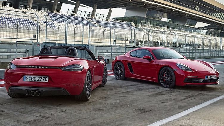 Представлены мощнейшие версии Porsche 718 Boxster и Cayman Представлены мощнейшие версии Porsche 718 Boxster и Cayman