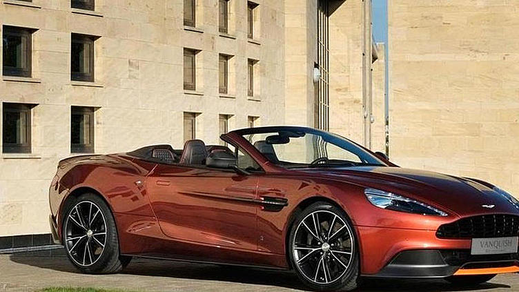 В ассортименте Aston Martin появилась новая буква В ассортименте Aston Martin появилась новая буква