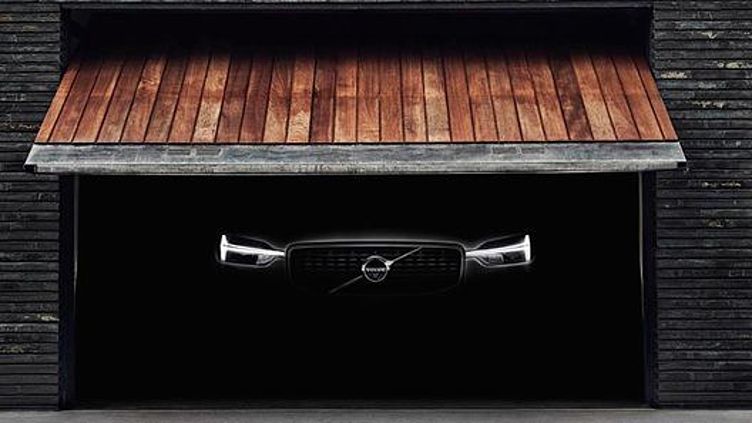 Volvo начала рассекречивать новый XC60 Volvo начала рассекречивать новый XC60