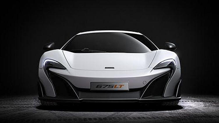 Компания McLaren испугалась крокодила