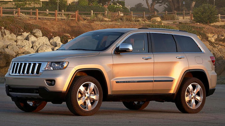Chrysler отзывает почти миллион пожилых внедорожников Chrysler отзывает почти миллион пожилых внедорожников